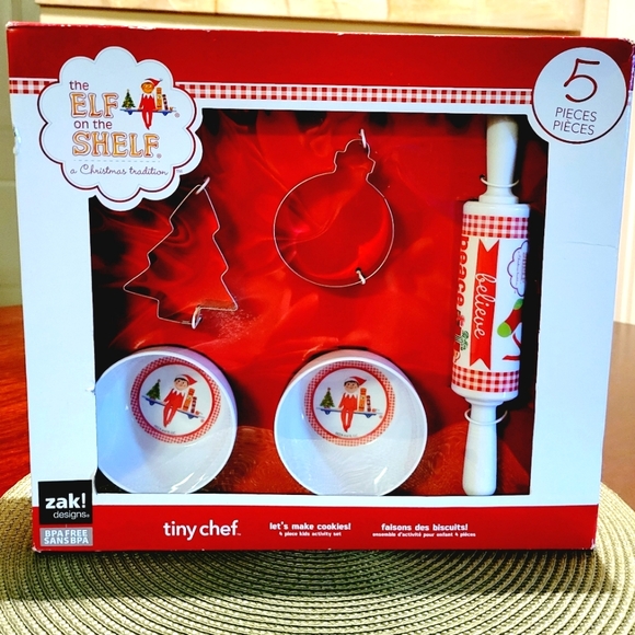 Elf On Shelf - Picture 6 of 11